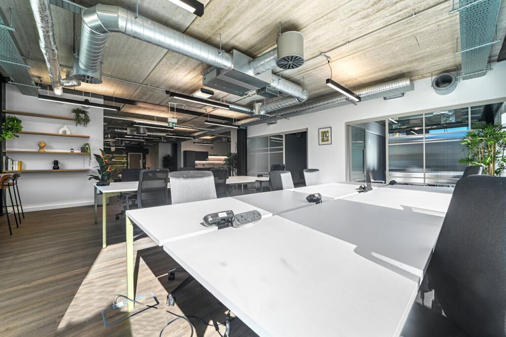 HTBC10WhiteLionStreet14.JPG