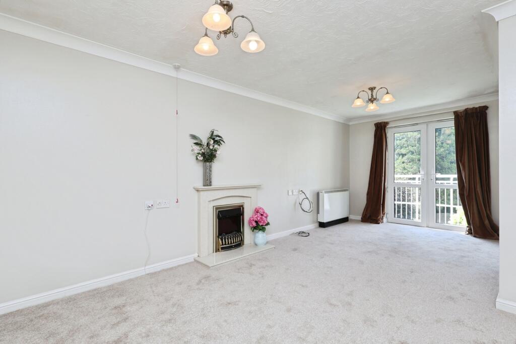 Sutton Court, Bingley - View 3