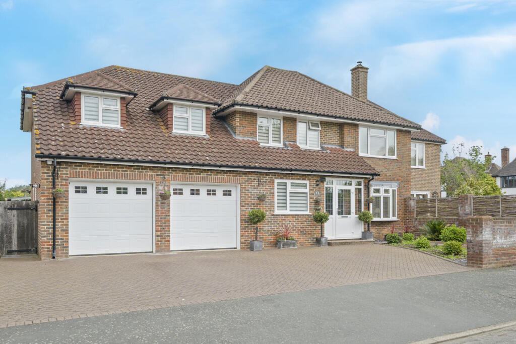 Main image of property: Heathside, Hinchley Wood
