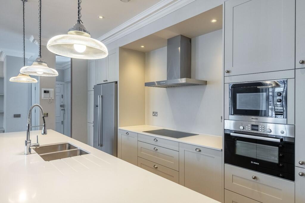 Apartment in London - View 4