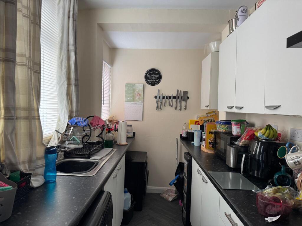 30 Lawn Road, Sutton-In-Ashfield, Nottinghamshire NG17 4LQ photo 4