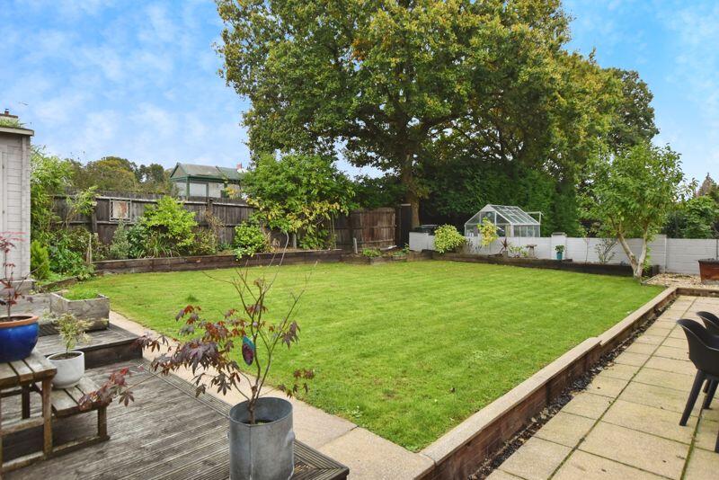 4-bed detached on Little Woodfalls Drive, Woodfalls                    ***VIDEO TOUR***, £665,000