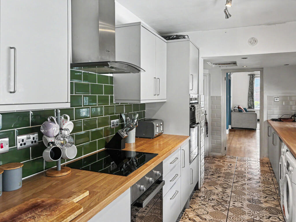 House in Sandwell, Black Lake - View 5