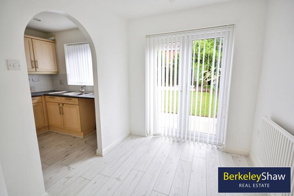 House in Knowsley, Kirkby - More