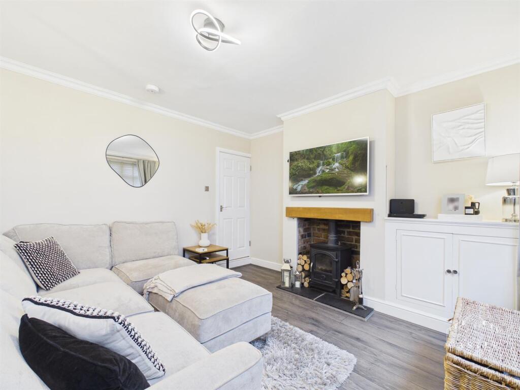 3-bed terraced on Station Road, Earl Shilton, Leicester, £200,000