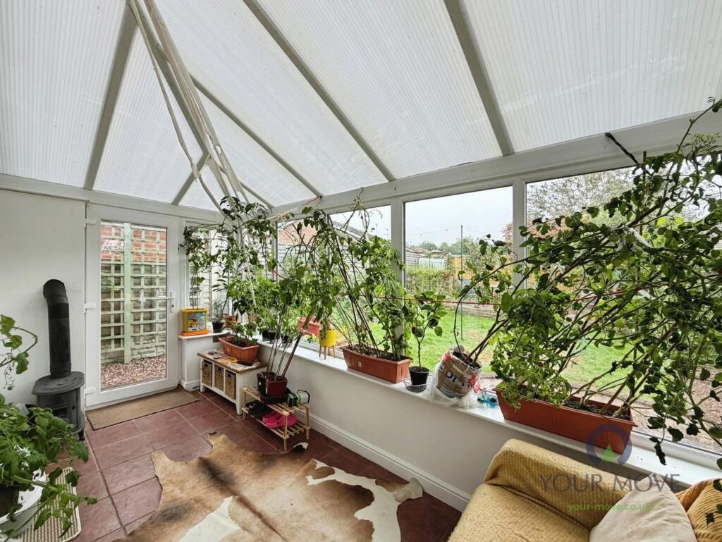 House in Stoke-on-Trent - More
