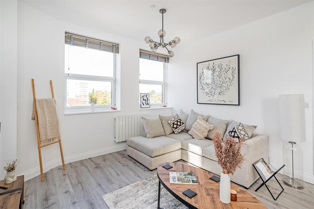 Additional image 6 of Apt 2, Warwick House, 737 Warwick Road, Solihull