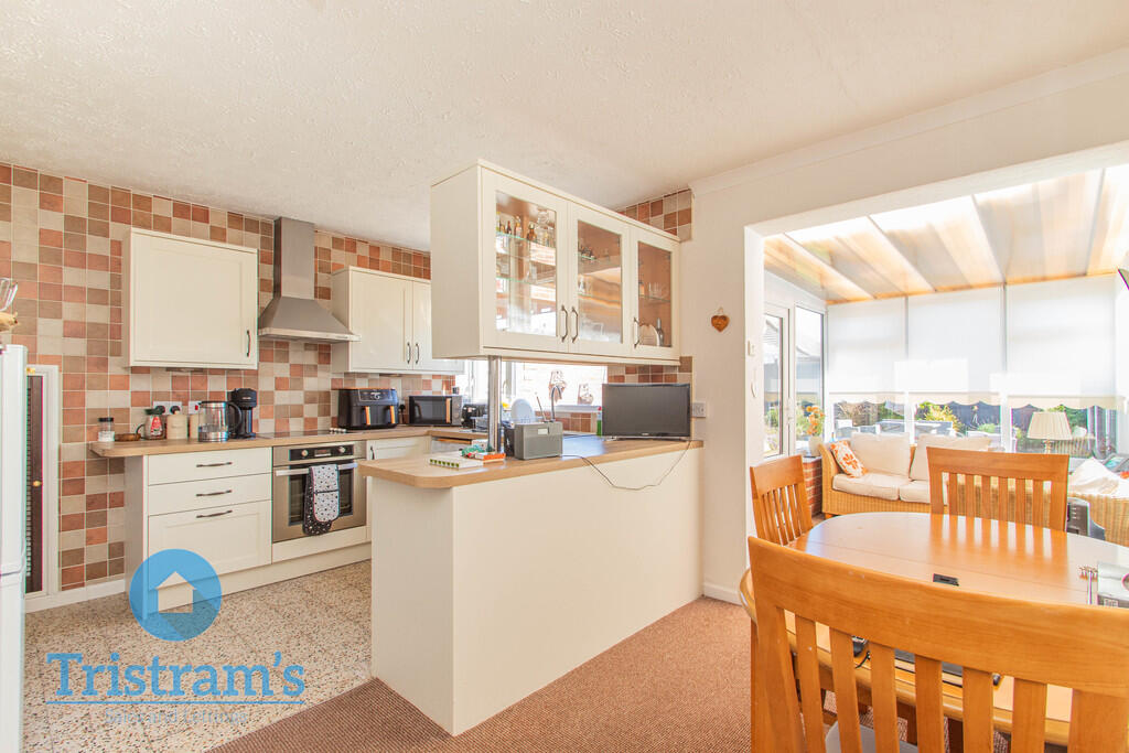House in Broxtowe, Nottinghamshire - View 4