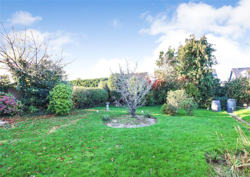 Beresford Road, Lymington, Hampshire, SO41 photo 3