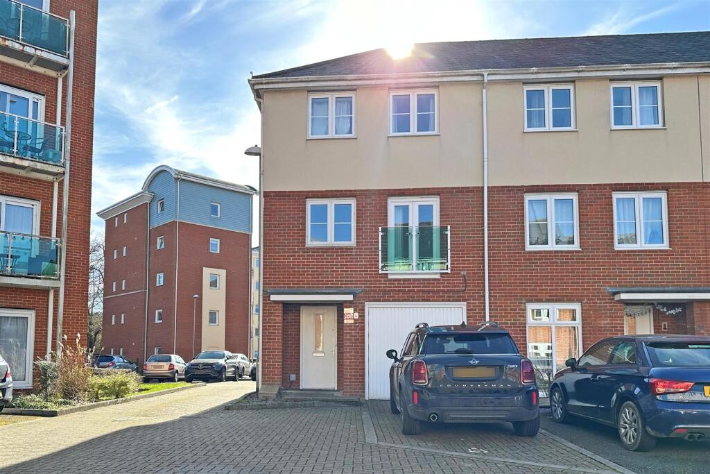 Main image of property: Gumbrell Mews, Redhill