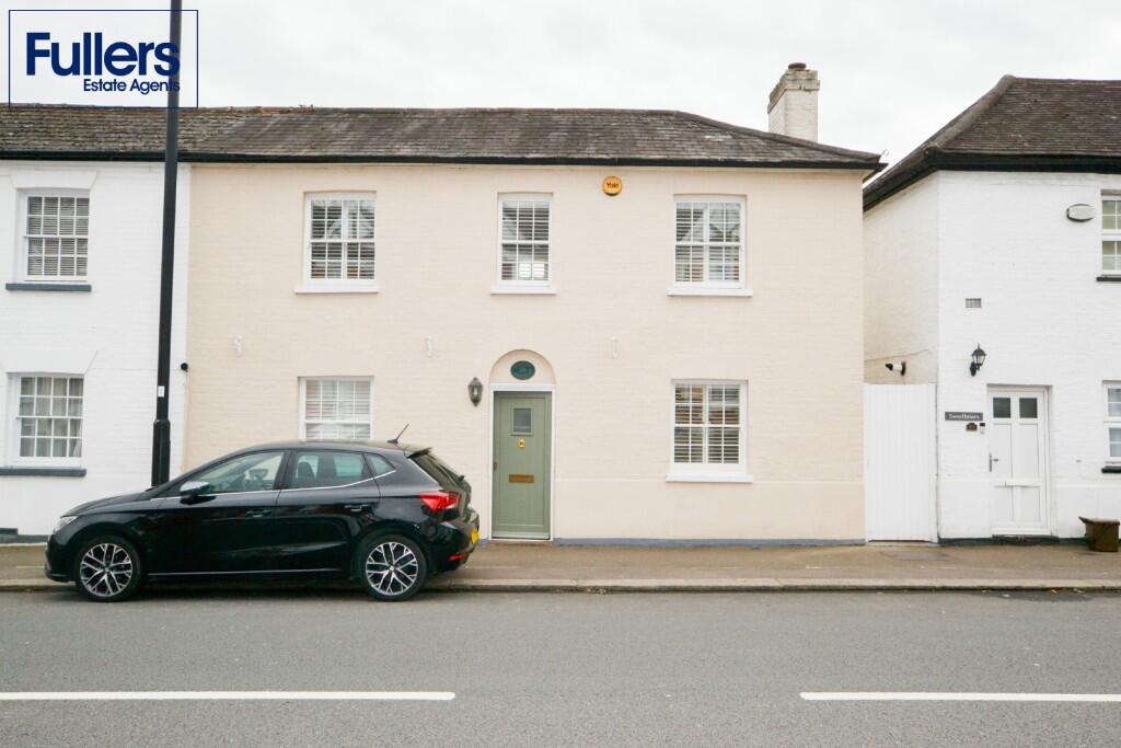 Main image of property: Hoppers Road, London, N21