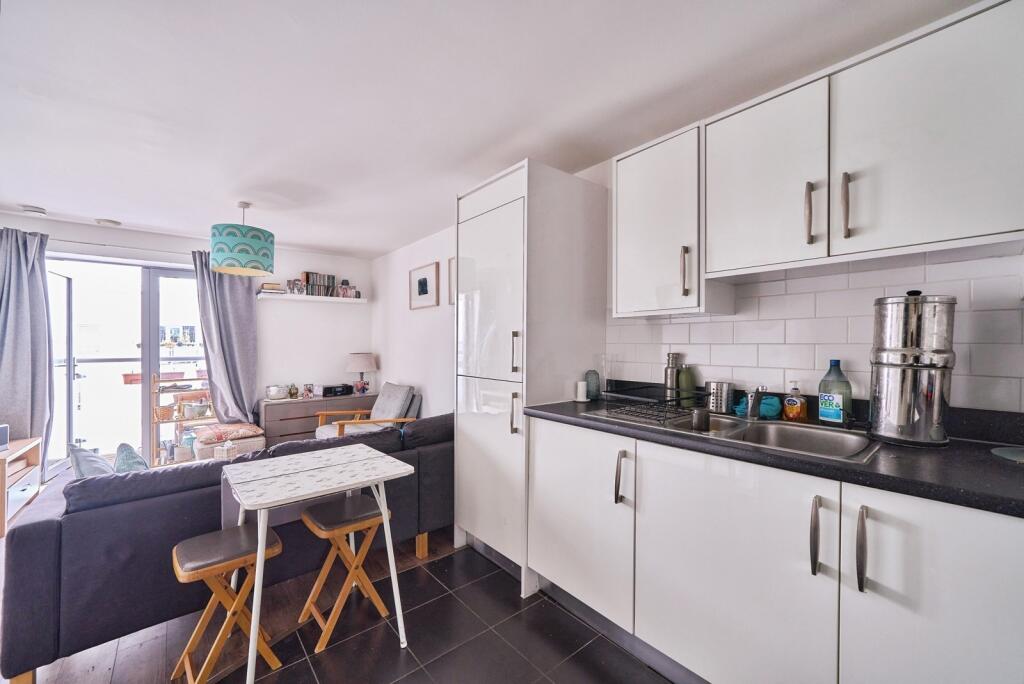 Apartment in London - View 4