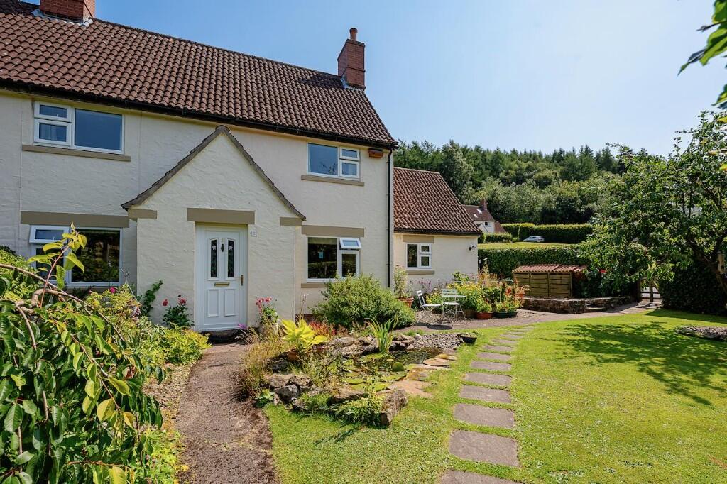 Main image of property: 2 Low Dalby,  Thornton le Dale, YO18 7LT