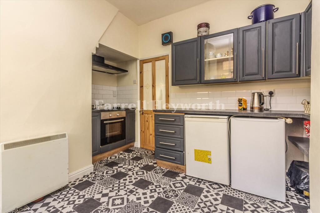 House in Preston - More