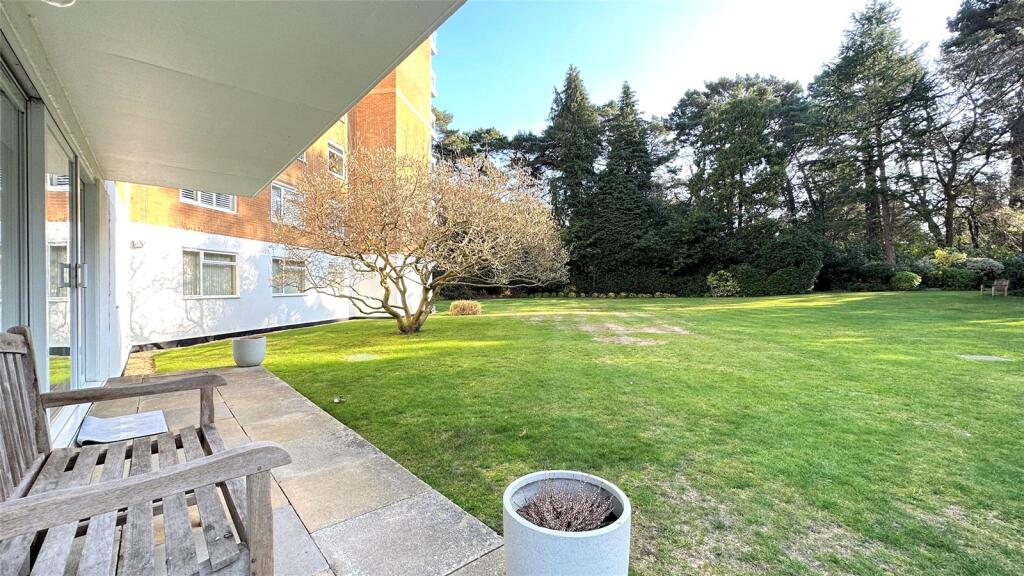 Apartment in Bournemouth - View 4