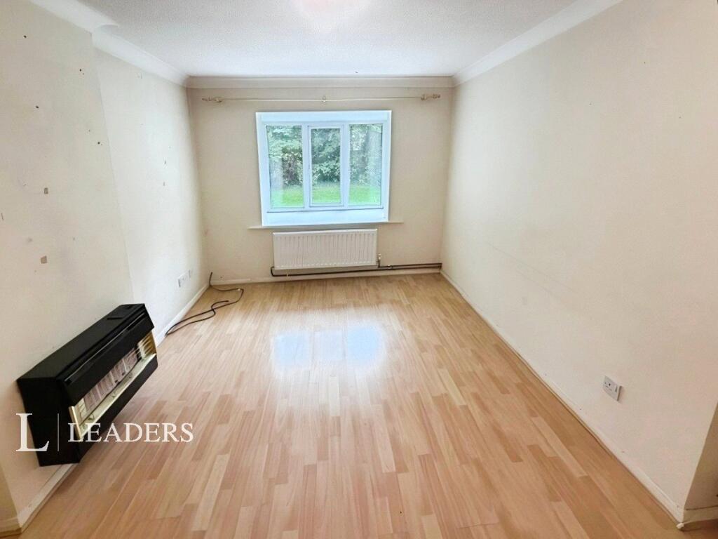 House in Peterborough - View 4