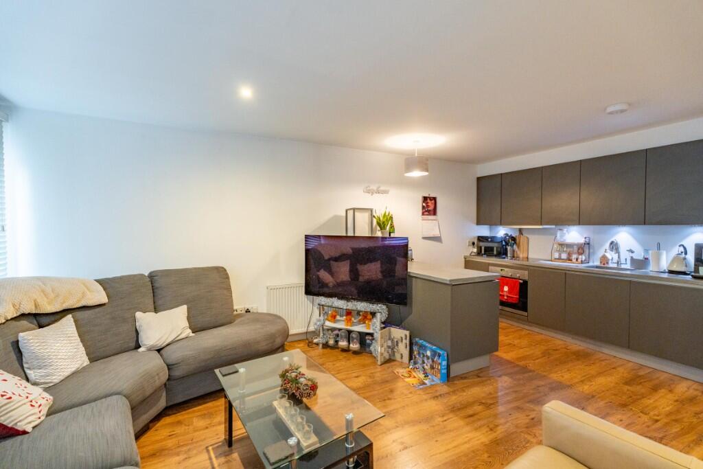 7 Balmoral Terrace, Aberdeen, AB10 - 7