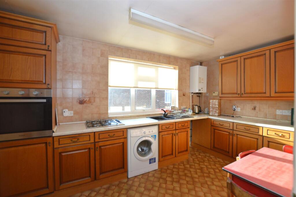 Dunleary Close, Whitton, Hounslow photo 4