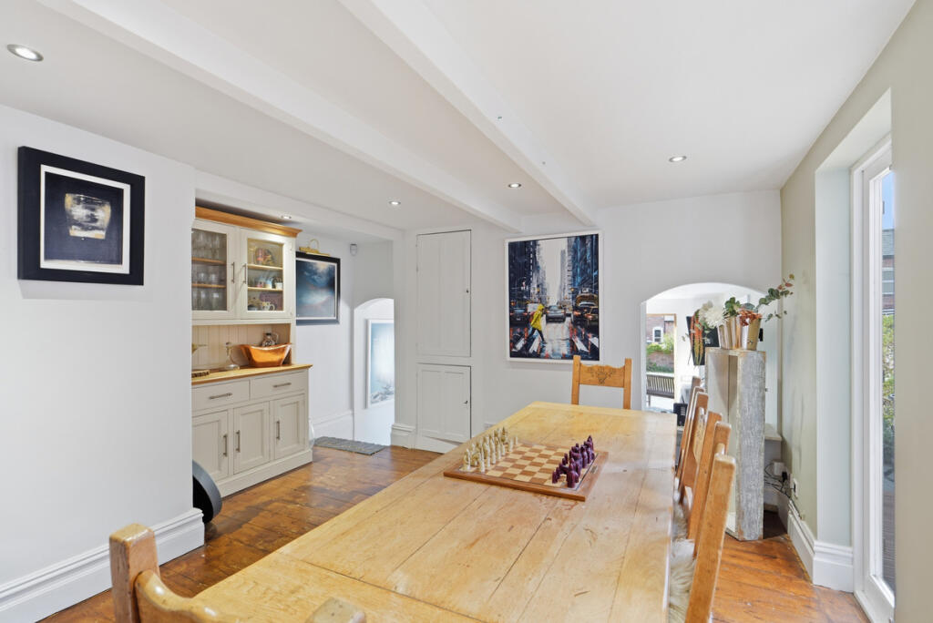 House in Warwick, Lillington, Royal Leamington Spa - More