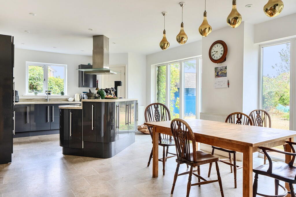 House in Leicester, Cottesmore - View 2