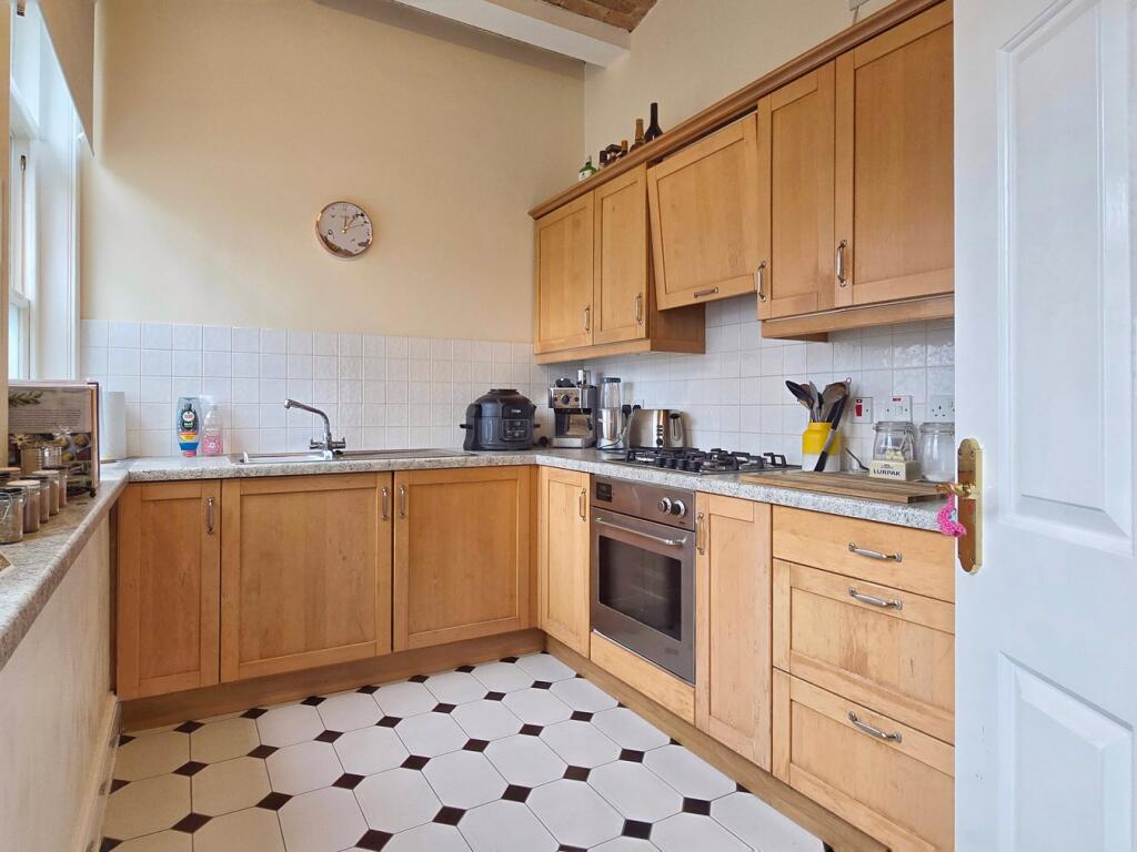 Dunstable Street, Ampthill, Bedfordshire, MK45 photo 3