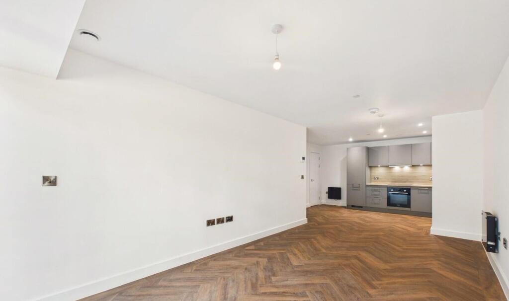 Apartment in Birmingham, Jewellery Quarter - View 3