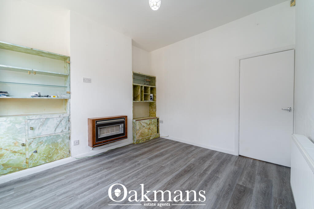 House in Birmingham, West Midlands - More