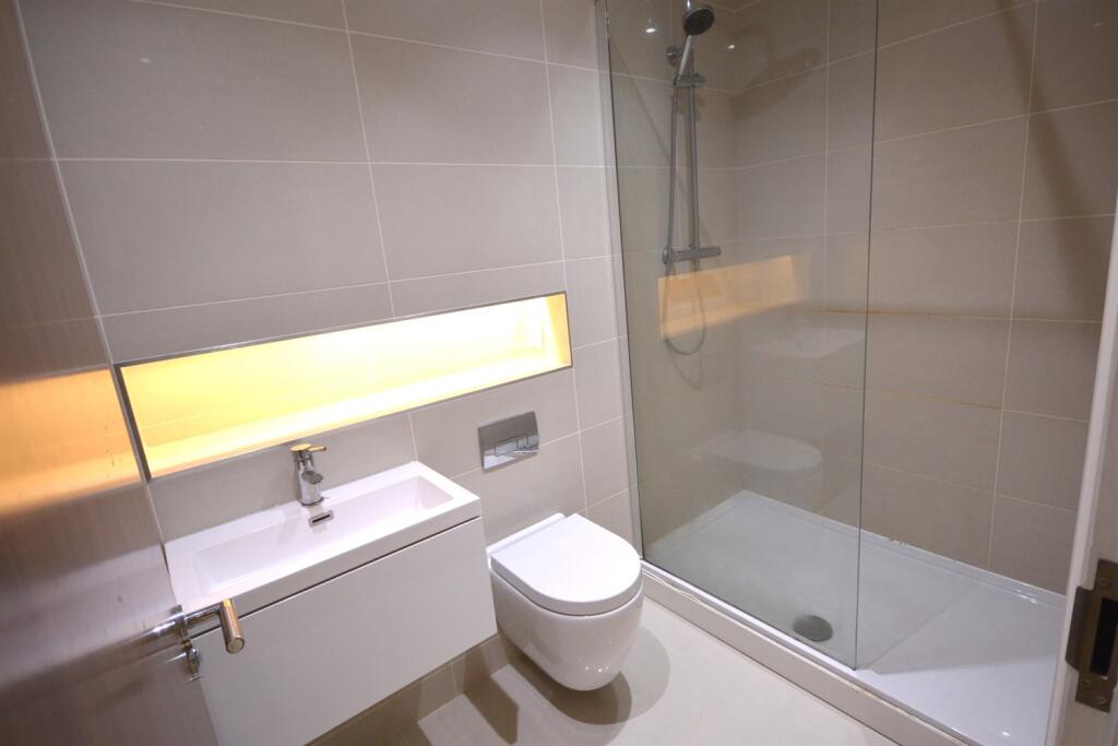 Apartment in Stockport - More