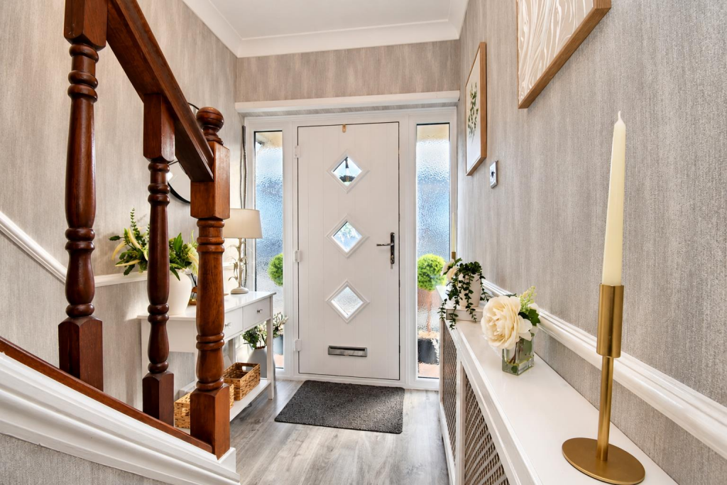 House in Hull - View 5