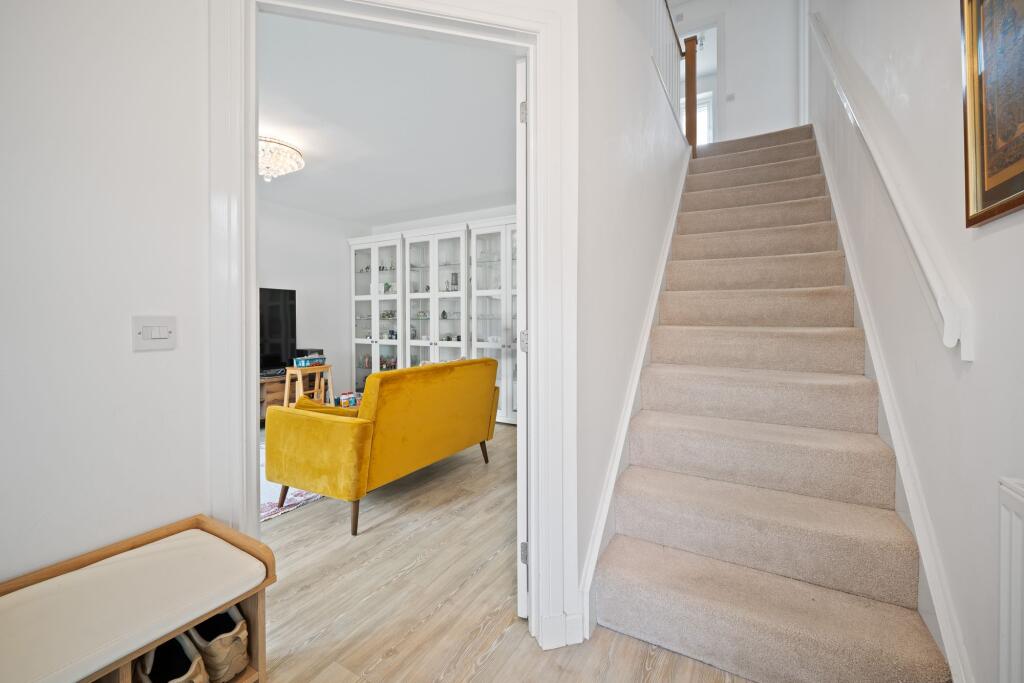 House in Livingston, Deans - View 3