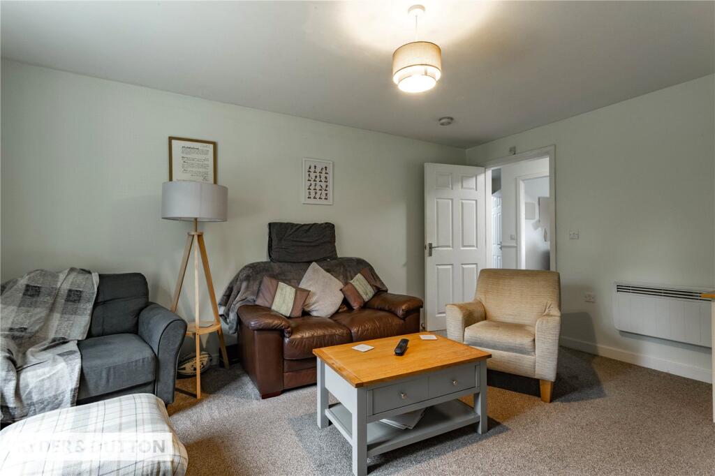 Apartment in Rochdale, Greater Manchester - View 4