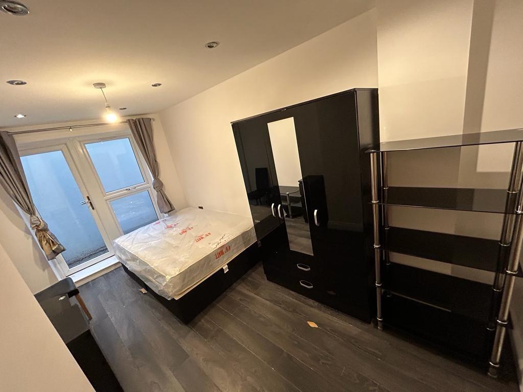 4 bedroom ground floor maisonette for rent