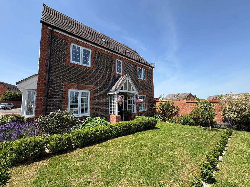 Main image of property: Weavers Branch,  Thame, Oxfordshire, OX9