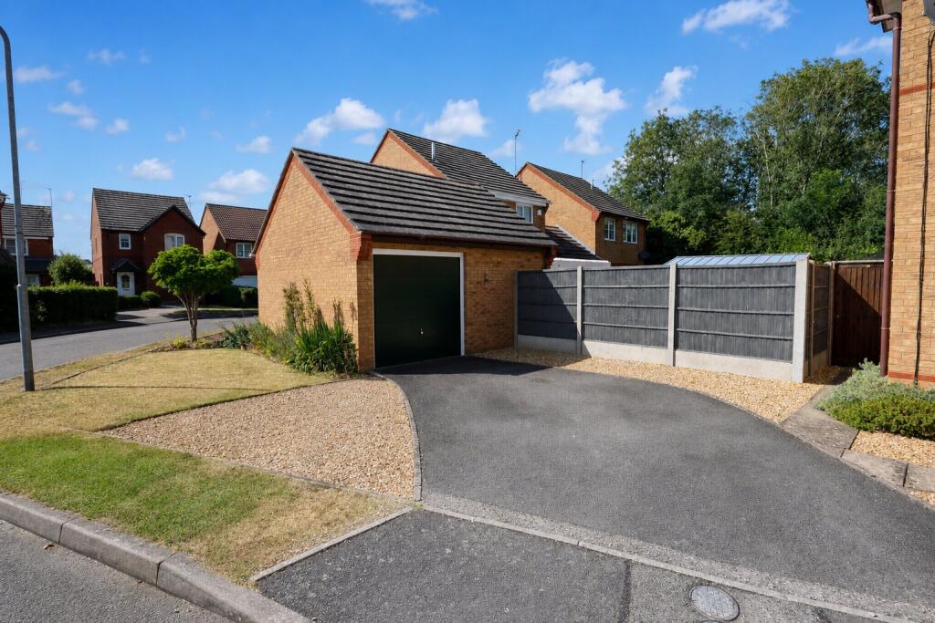 House in Thrapston - More