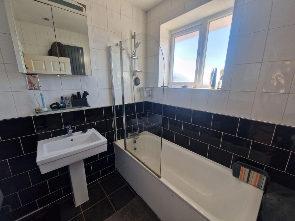 Additional image 9 of CRADLEY HEATH, Chapel Close