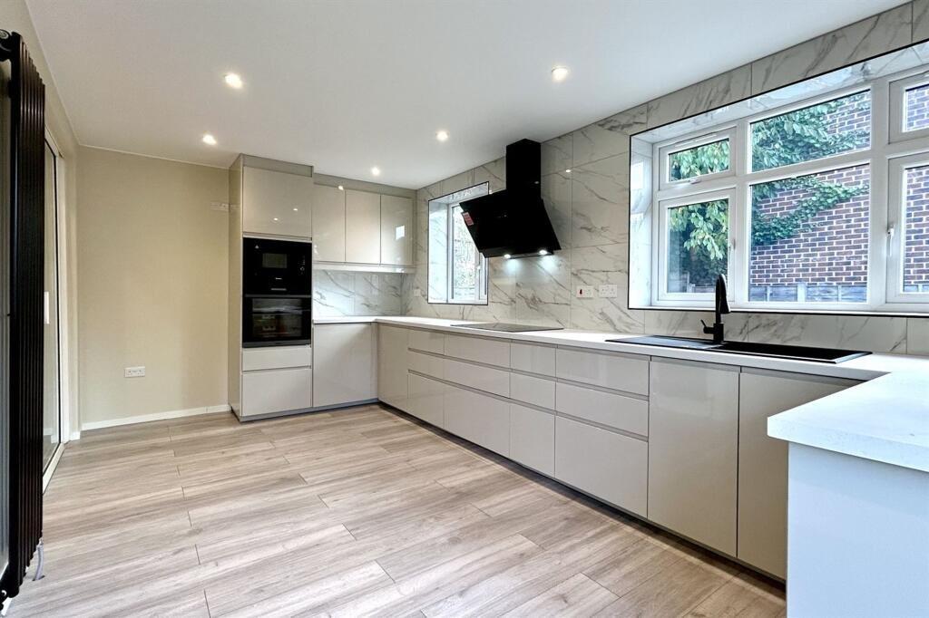 House in Stockport - View 5