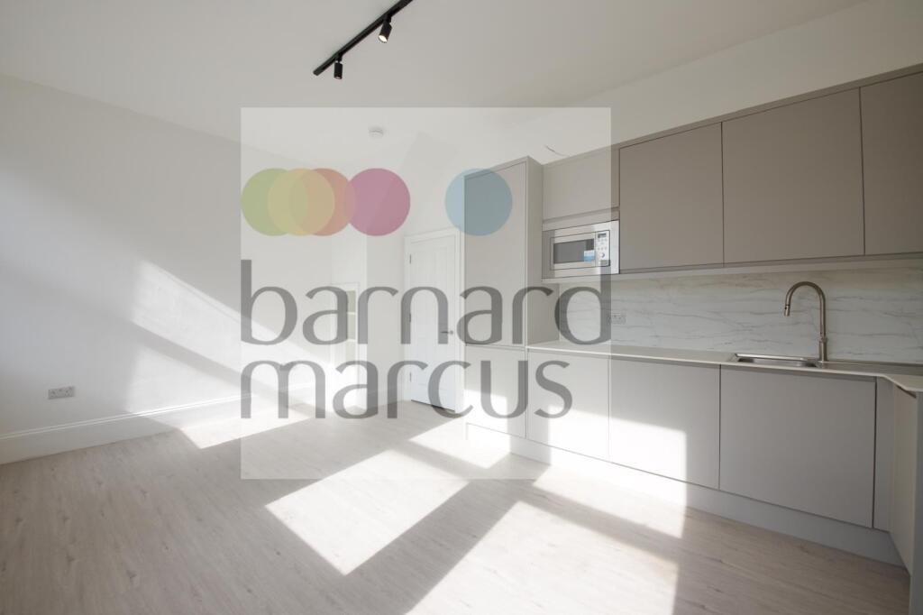 Apartment in London - View 2