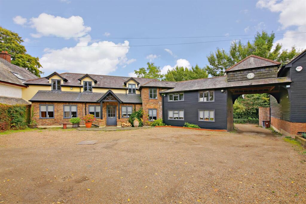 Main image of property: Grange Lane, Letchmore Heath, Watford, Hertfordshire, WD25
