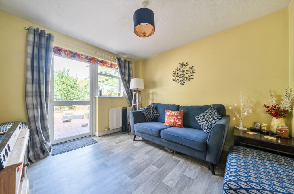 House in Bridgwater, Shurton - More