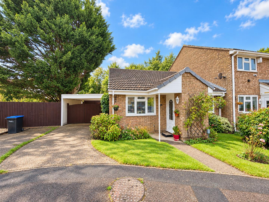 2-bed semi-detached on Manorfield Close, Little Billing, Northampton NN3, £240,000