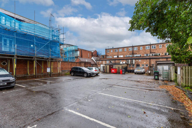 Car Park, Bakers Alley, High Street, Alton, Hampshire, GU34 1BD