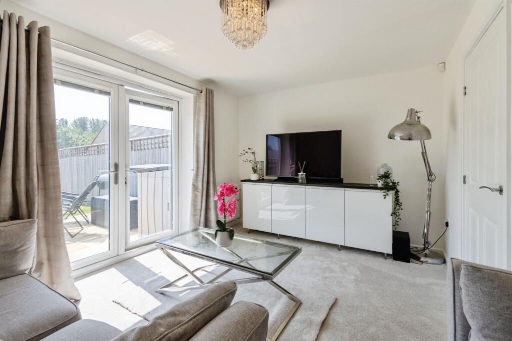 Magnolia Road, Seacroft, Leeds photo 3
