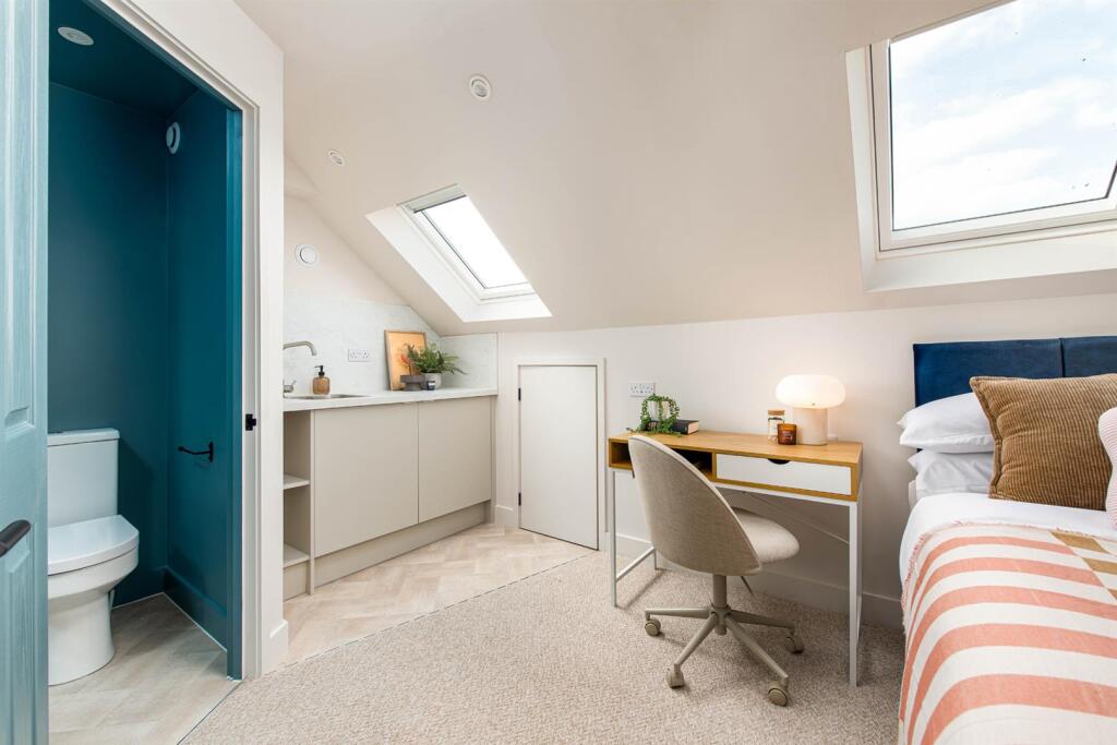 House in Bristol - View 2