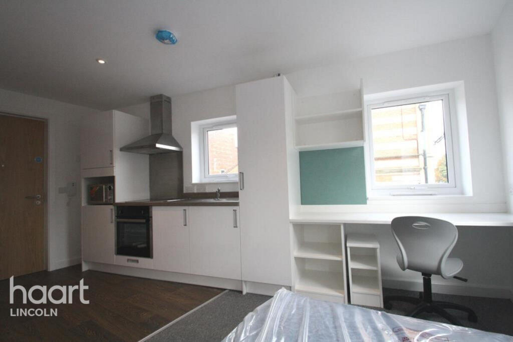 Main image of property: High Street, Lincoln
