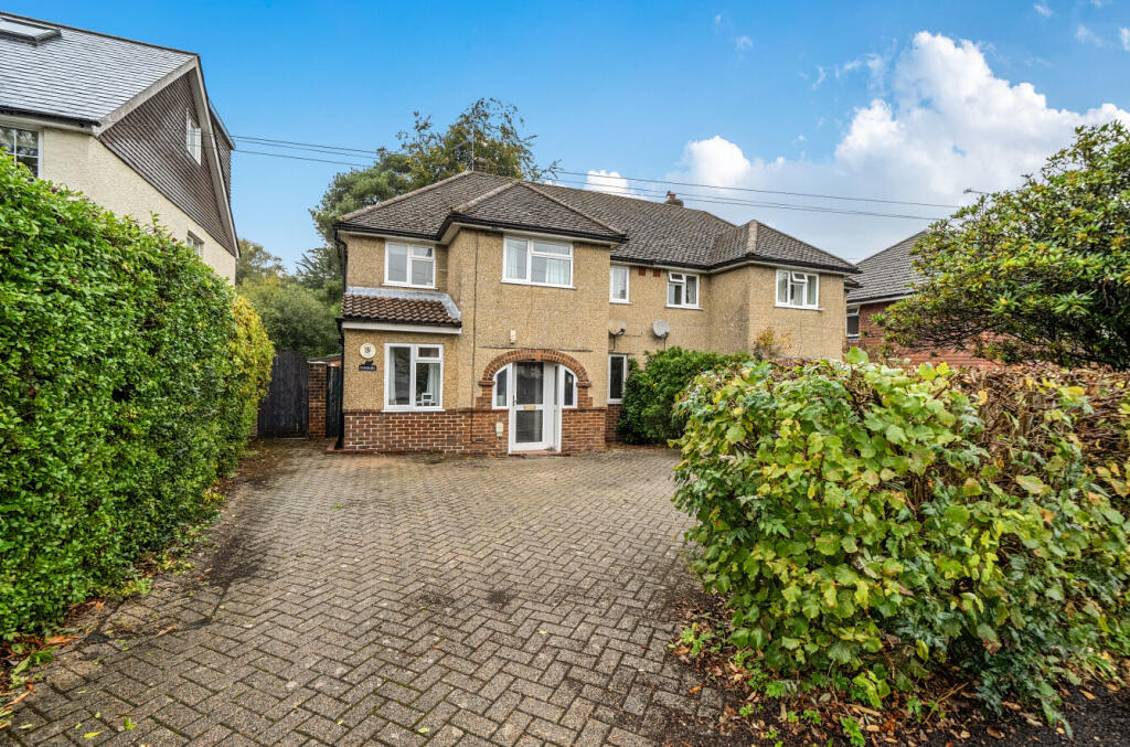Main image of property: Clovelly Road, Hindhead, Surrey, GU26