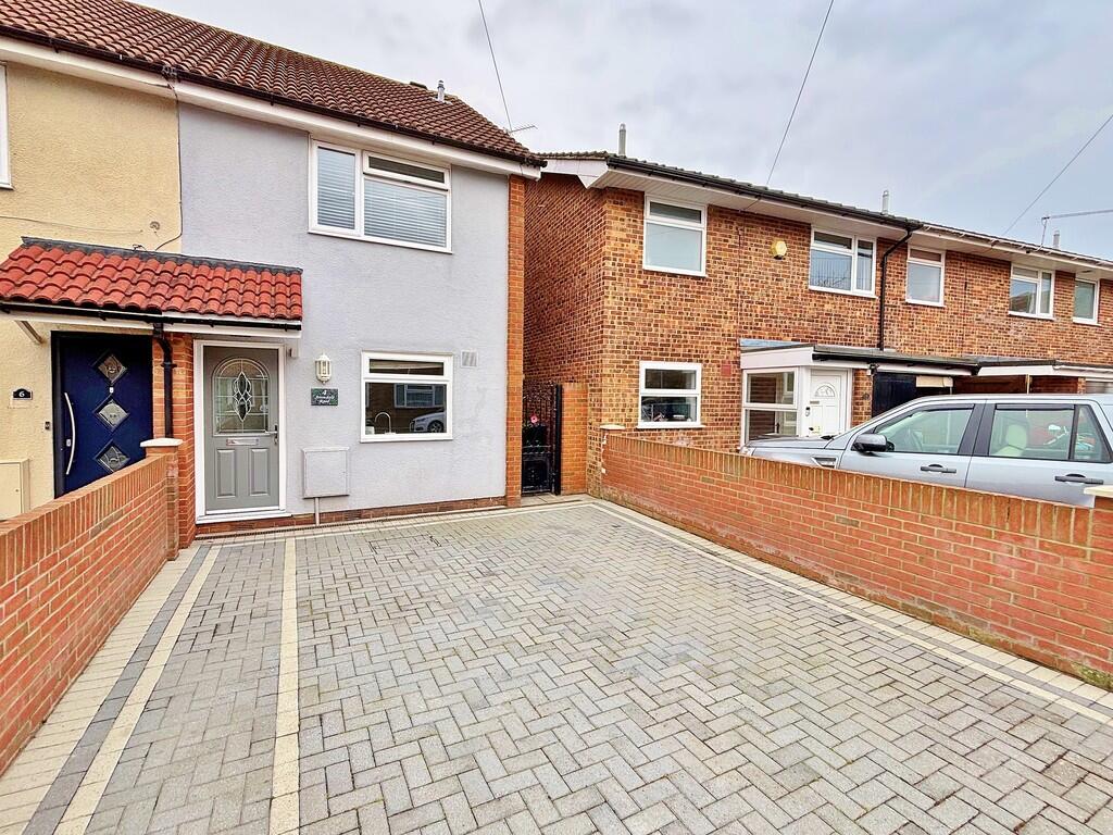 2-bed terraced on Avondale Road, Fratton, £259,995