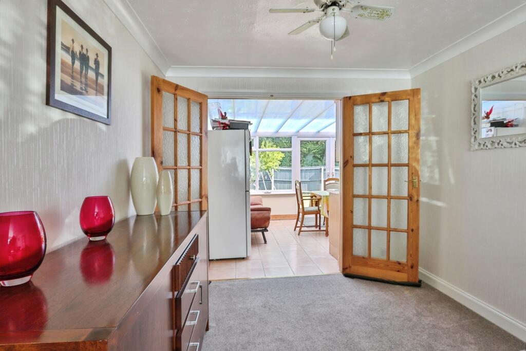 Verity Crescent, Canford Heath, Poole, Dorset, BH17 photo 3