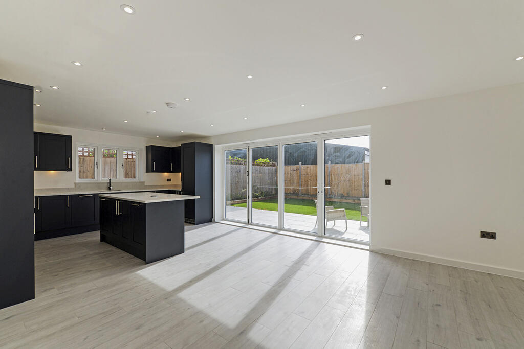 4-bed detached on Broadclough Way, Maidstone, Kent, ME17 3UX, £575,000