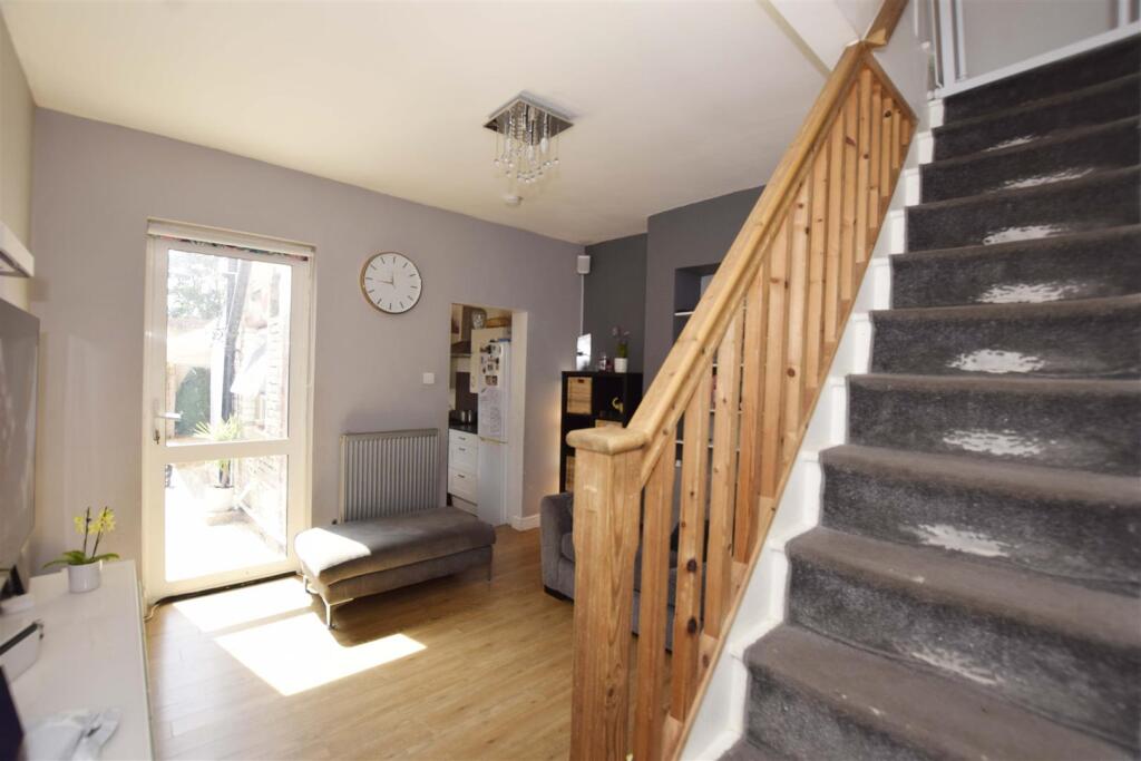 Burns Road, Wembley photo 4