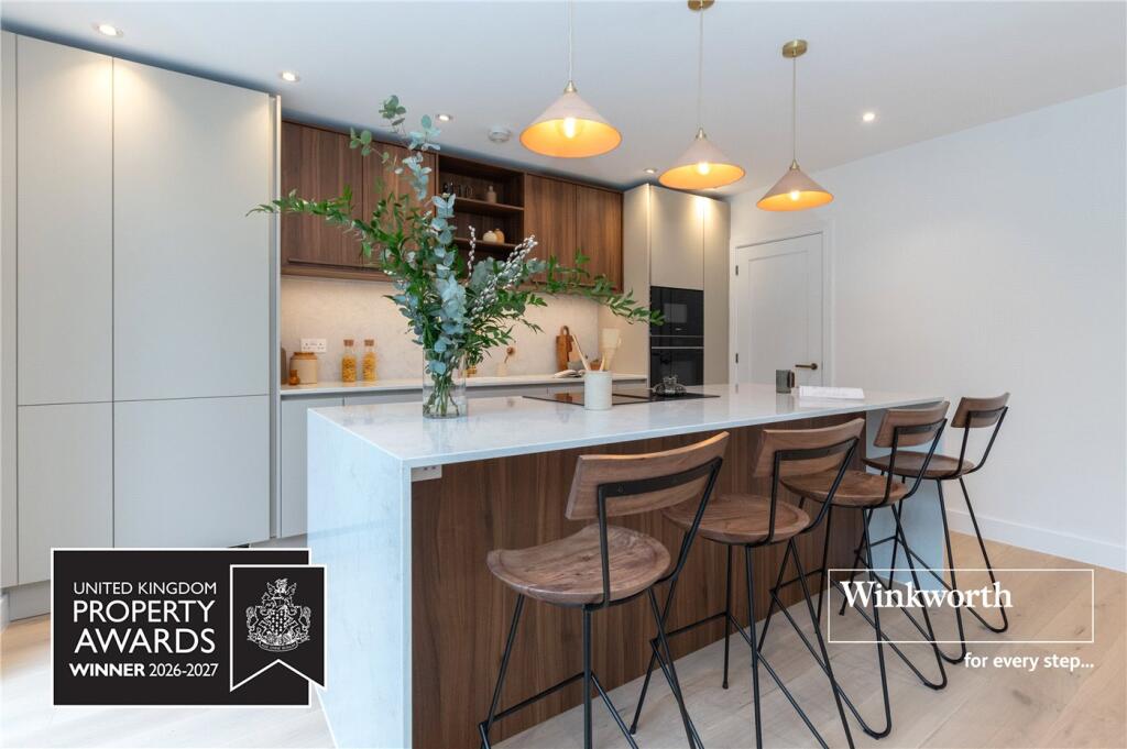 Ringwood Road, Ferndown, Dorset, BH22